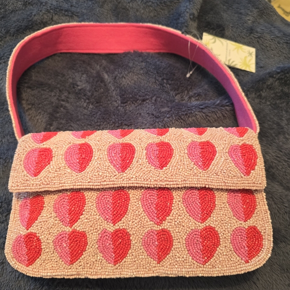 Heart Patterned Pink and Red Beaded Bag - Picture 8 of 11